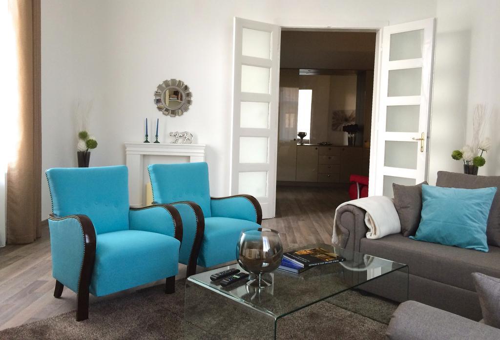 Hello Downtown Apartment - Eiffel Budapešť Pokoj fotografie